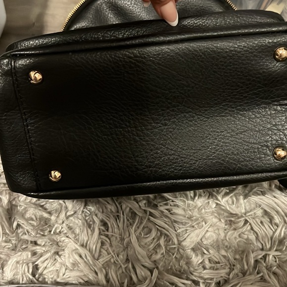 Backpack black with gold accents - Picture 3 of 8